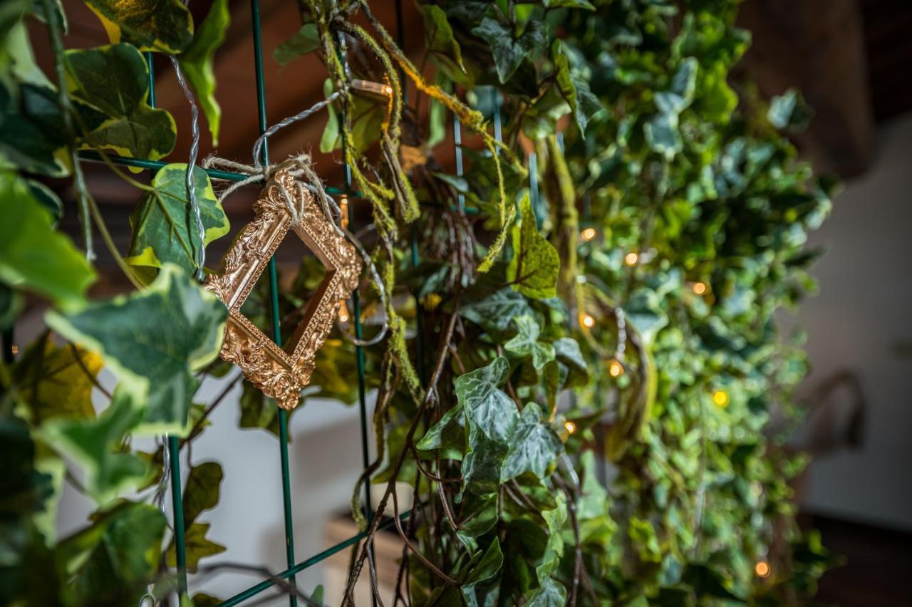 Via Lamberti, 3 - Florence Charming Apartments - Charming And Historic 5Th-Floor Attic Apartment With Elevator In A Building At The Heart Of Vibrant Florence, Just A 2-Minute Walk From All Attractions Экстерьер фото